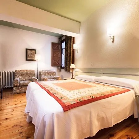 Conde Aznar Otel