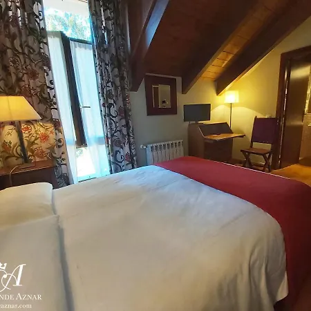 阿斯纳尔伯爵酒店 酒店 哈卡