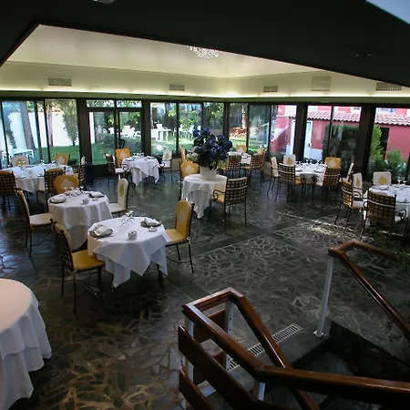 Conde Aznar Otel