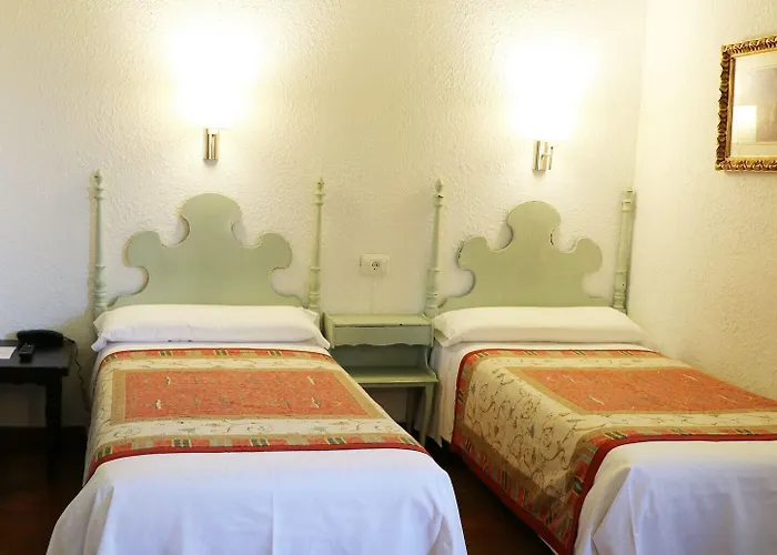 Hotel Conde Aznar 3*