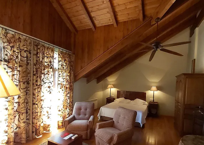 Hotel Conde Aznar 3*