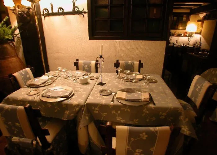 Hotel Conde Aznar 3*